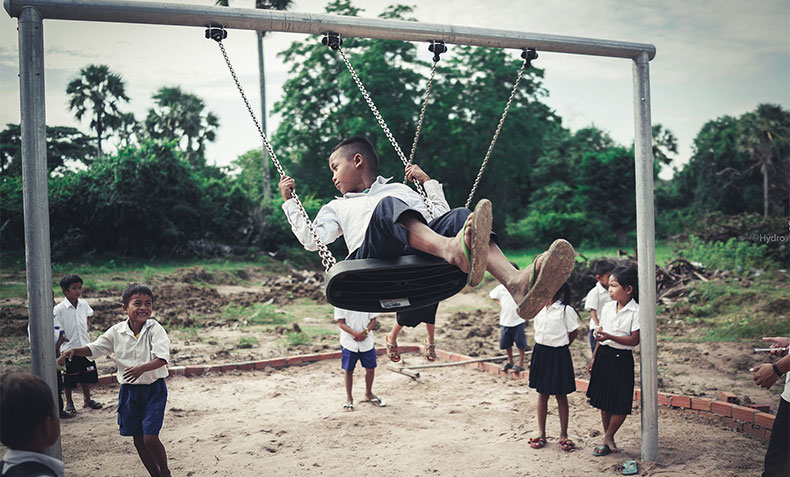 CSR-cambodiadonation-slider4.jpg