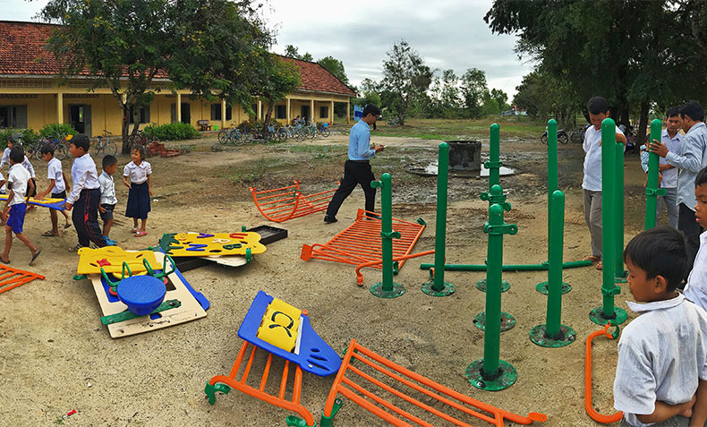 CSR-takeocambodia-slider1.jpg