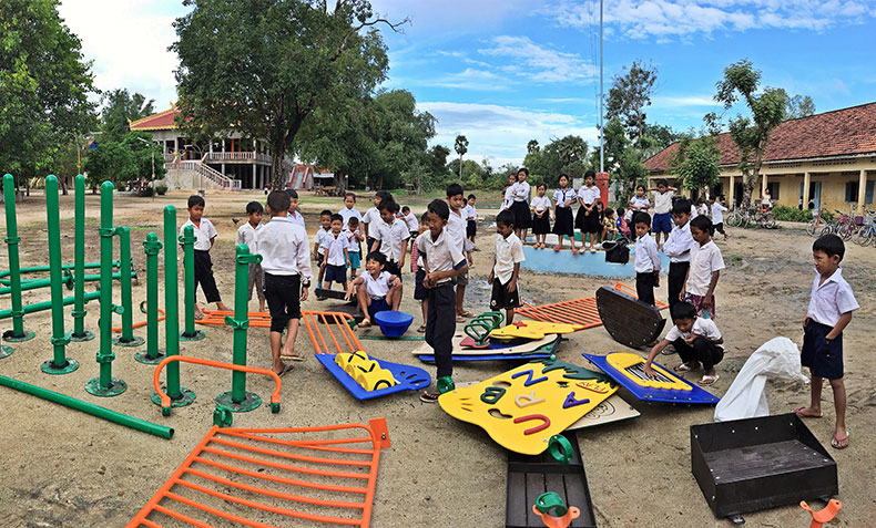 CSR-takeocambodia-slider2.jpg