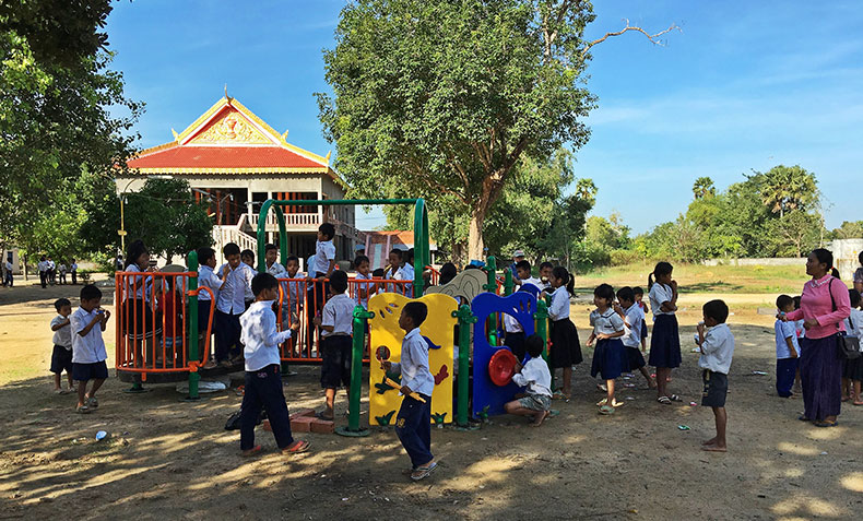 CSR-takeocambodia-slider3.jpg