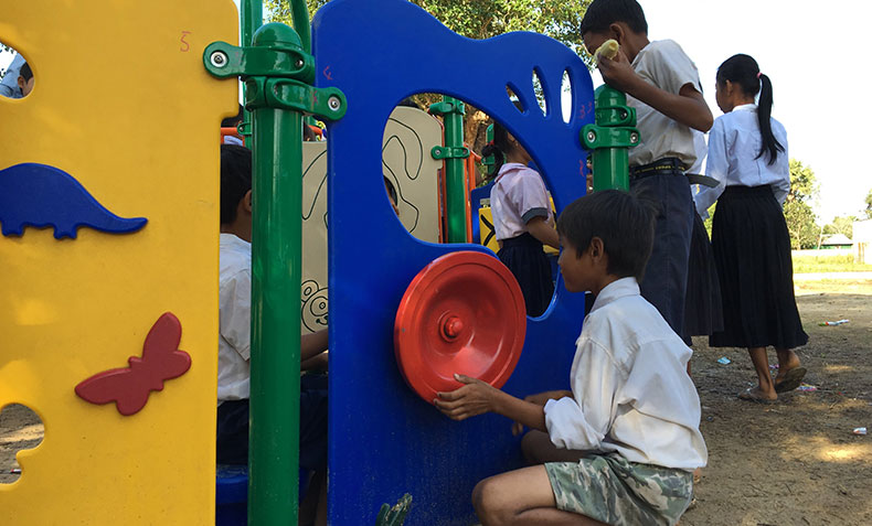 CSR-takeocambodia-slider4.jpg
