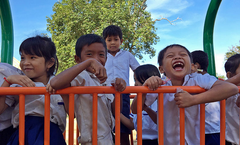 CSR-takeocambodia-slider5.jpg